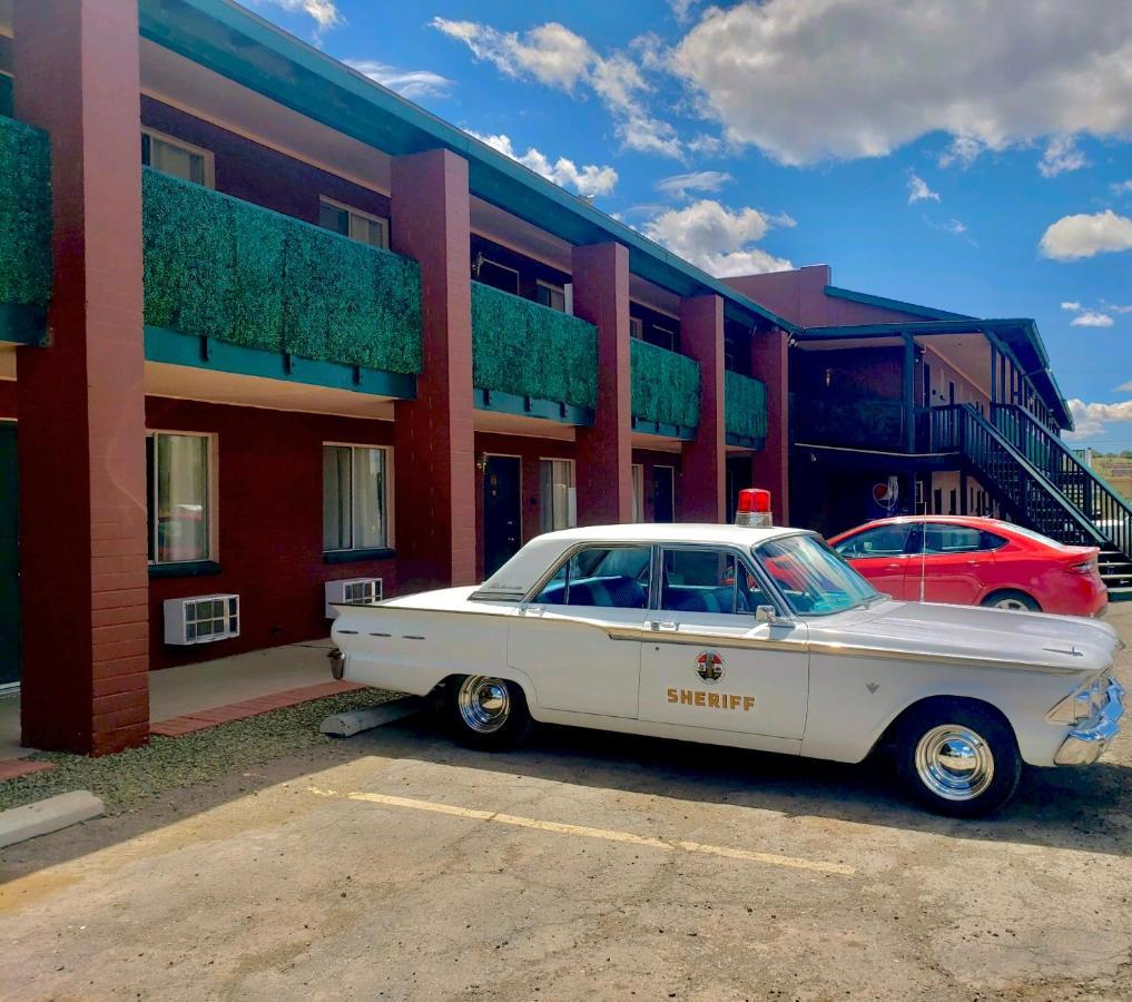 Canyon'S Edge Route 66 Motel アッシュ・フォーク エクステリア 写真