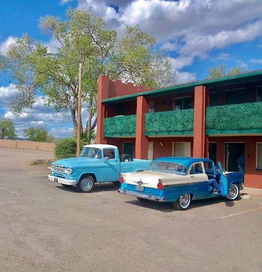 Canyon'S Edge Route 66 Motel アッシュ・フォーク エクステリア 写真