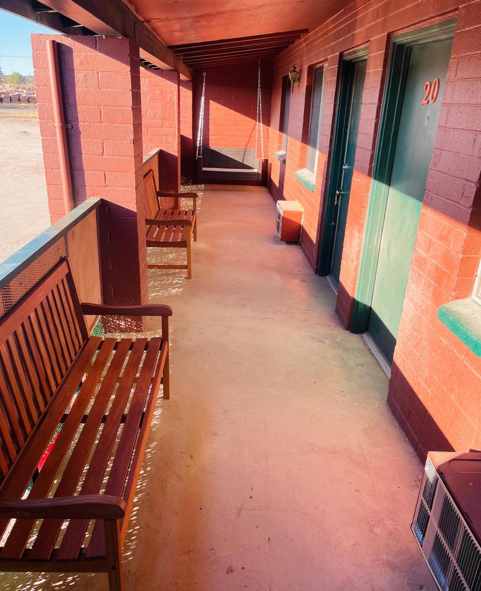 Canyon'S Edge Route 66 Motel アッシュ・フォーク エクステリア 写真