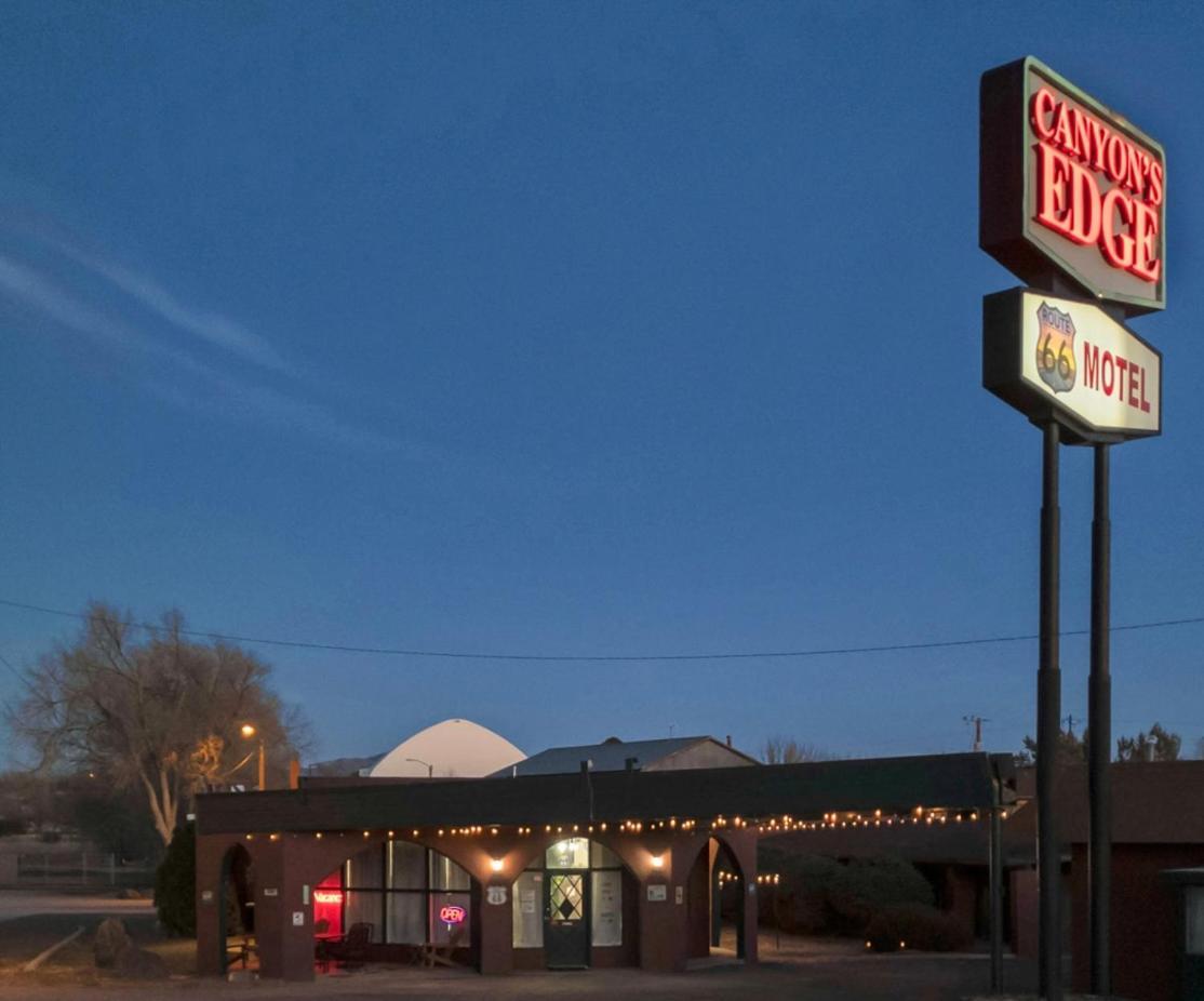 Canyon'S Edge Route 66 Motel アッシュ・フォーク エクステリア 写真