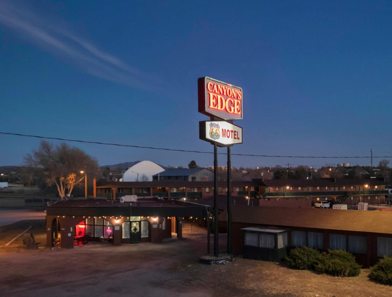 Canyon'S Edge Route 66 Motel アッシュ・フォーク エクステリア 写真