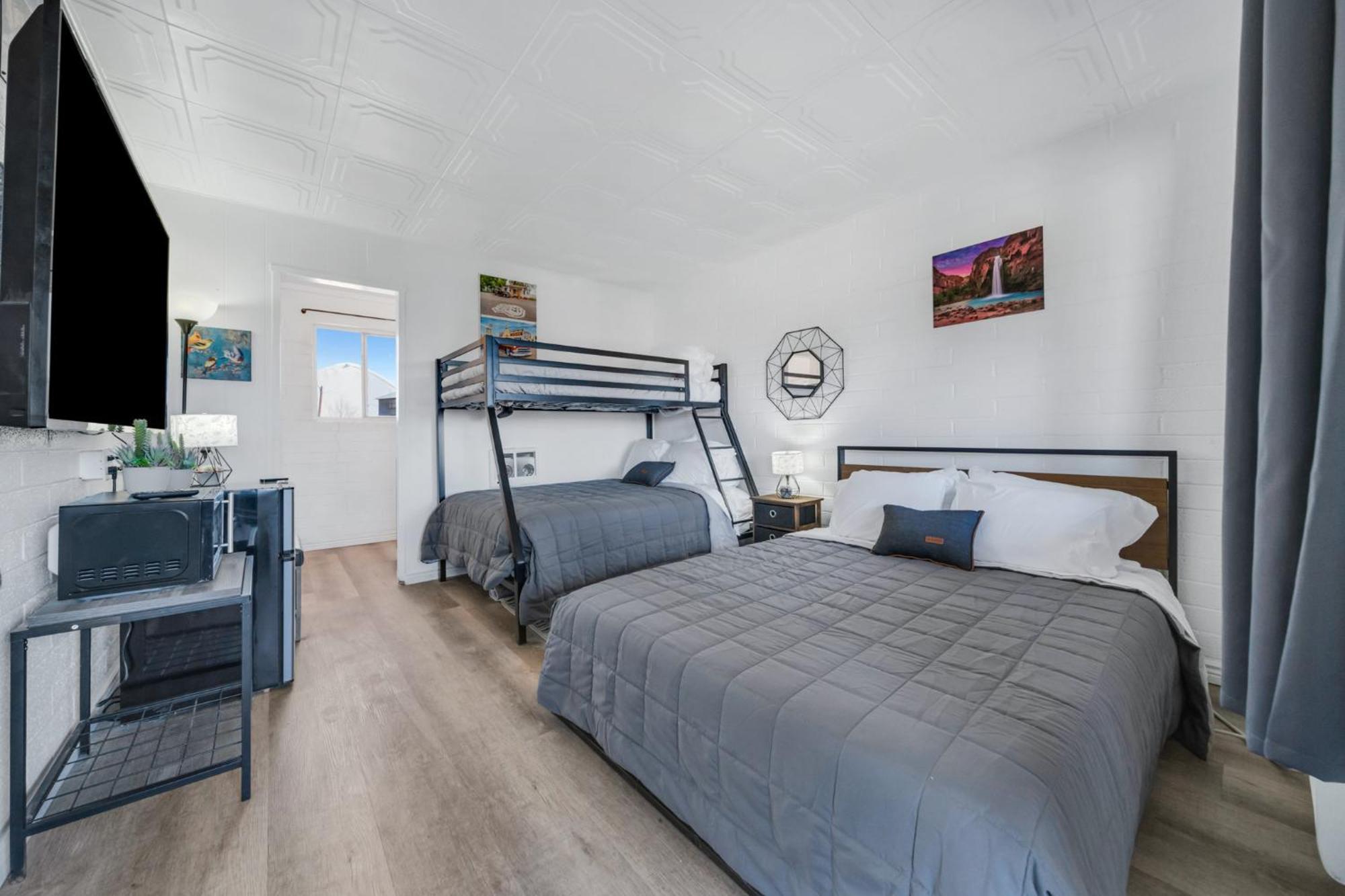 Canyon'S Edge Route 66 Motel アッシュ・フォーク エクステリア 写真